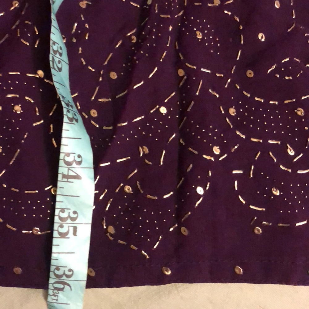 Small Shalwar Kameez New - Picture 3 of 4